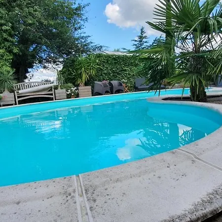 Knooppunt70 Bed & Breakfast 4*