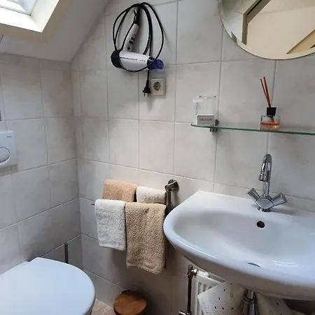 Bed & Breakfast Knooppunt70 Arcen