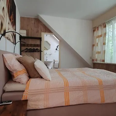 Knooppunt70 Bed and breakfast *